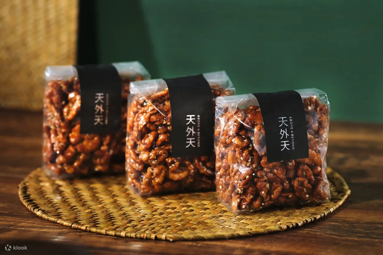 唯港荟月饼优惠 Hotel ICON | 双黄白莲蓉月饼, 猫山王榴梿冰皮月饼价钱 | 7/7 - 5/10 换领 | 2025月饼早鸟优惠